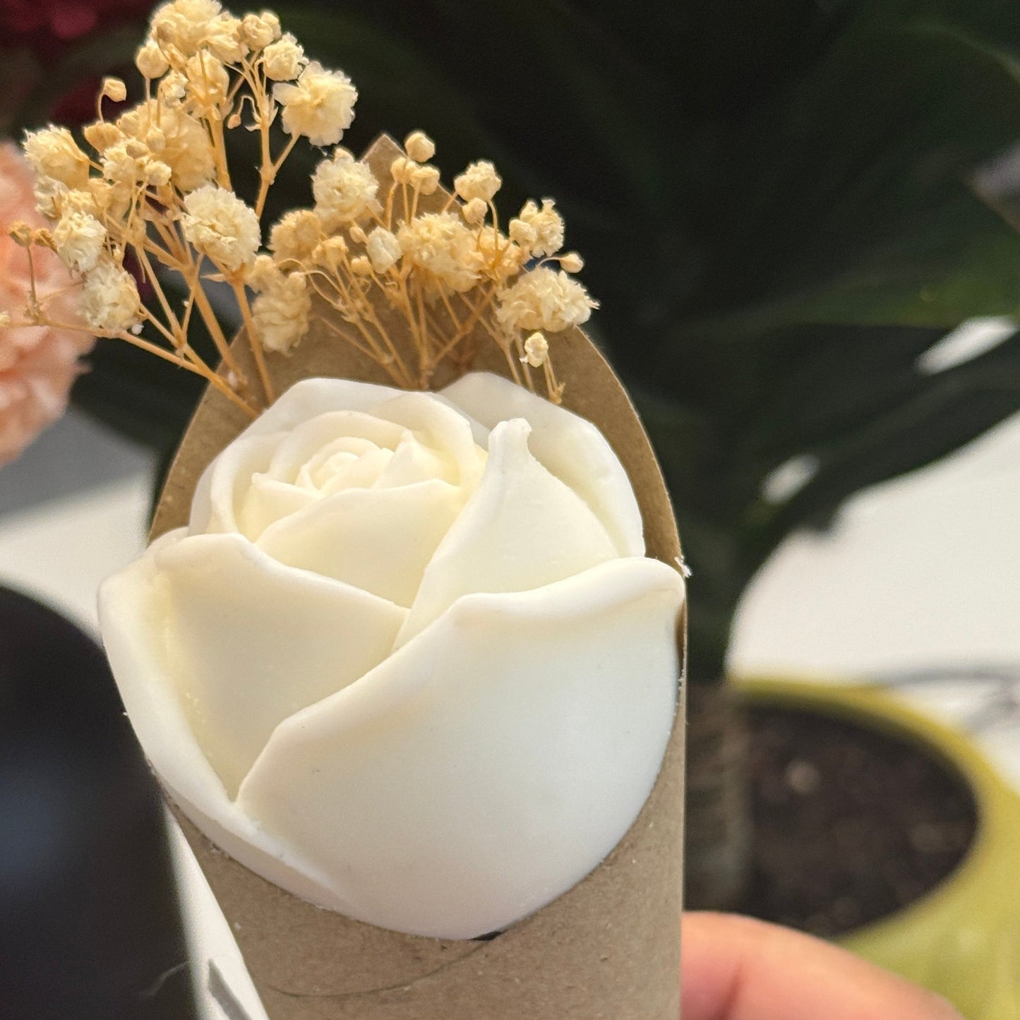 Lueora Single Rose Flower Bouquet
