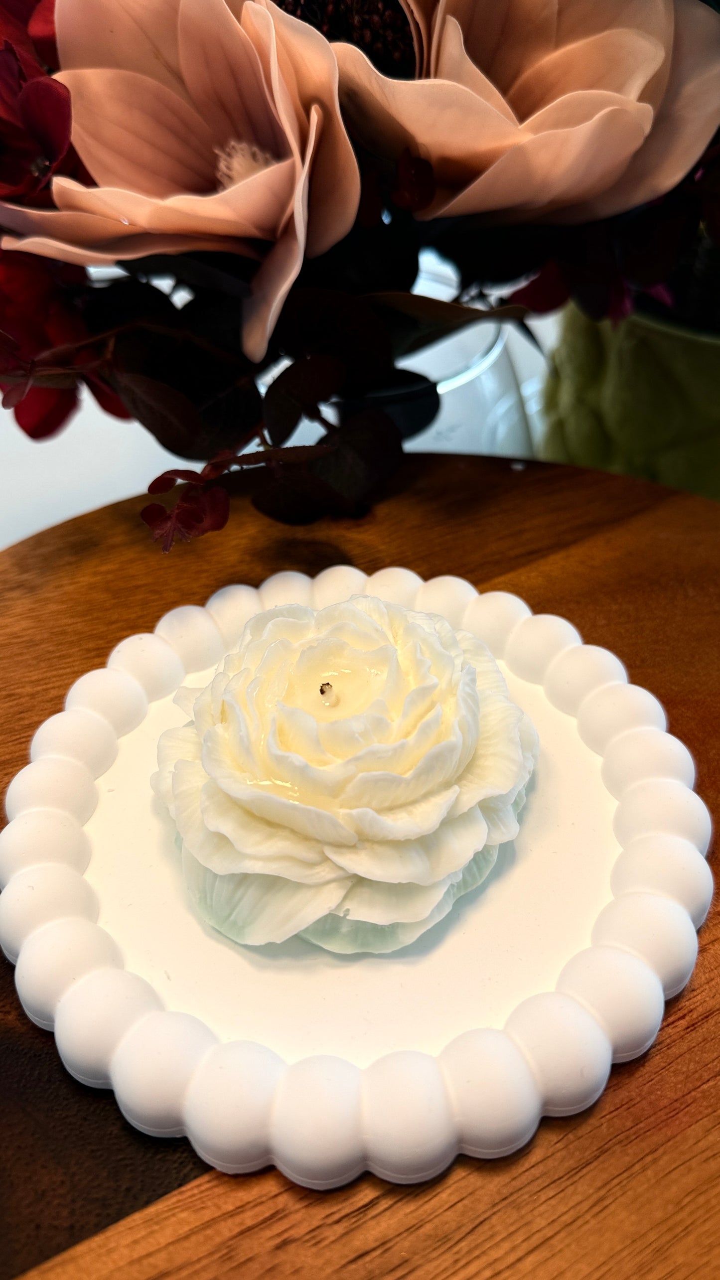 Lueora Peony Flower Soy Candle